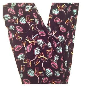 Headphone and cassette tape leggings!